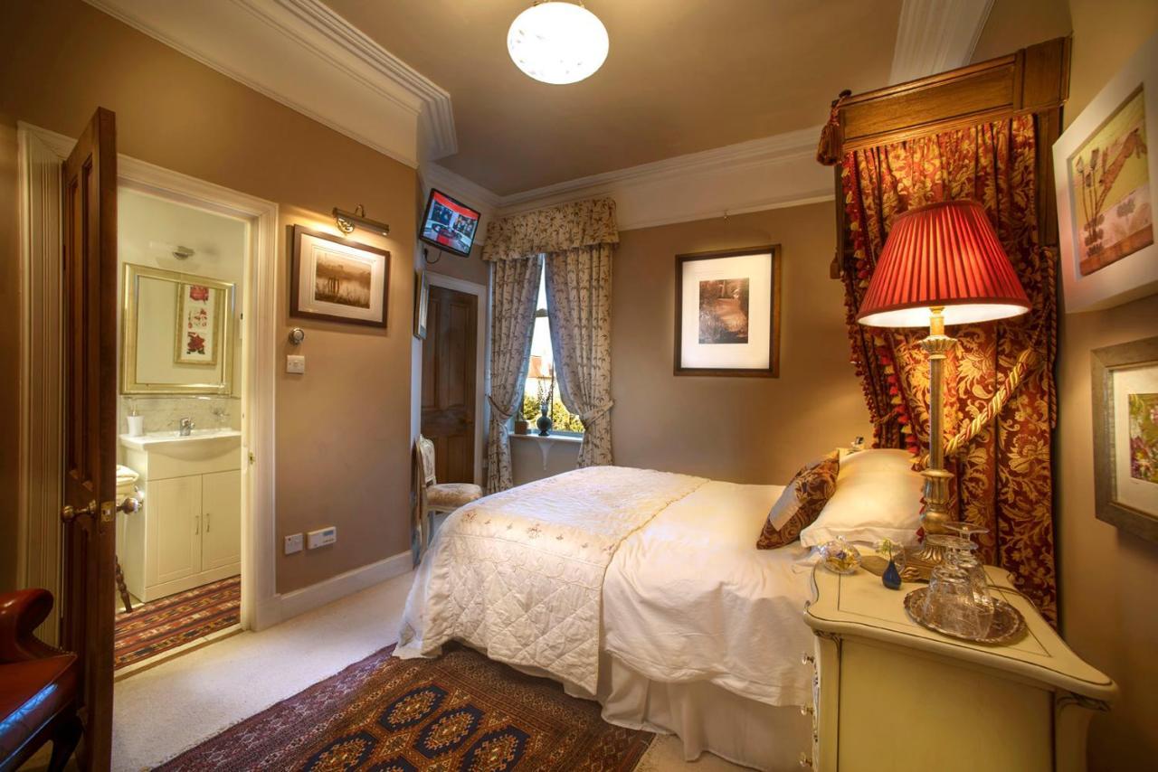 No 54 Bed & Breakfast *